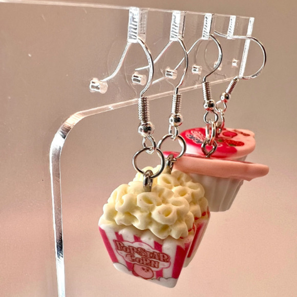 Kirby Food Earrings - Nintendo Earrings - Gamer Earrings - Food Earrings - Picture 4 of 10